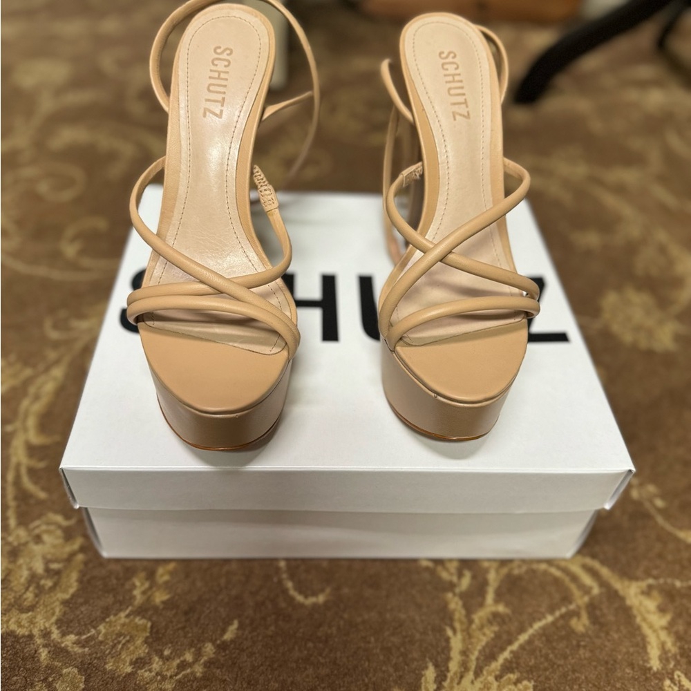 Nila Schultz dress sandal heal